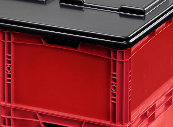 Plastikowe skrzynki transportowe